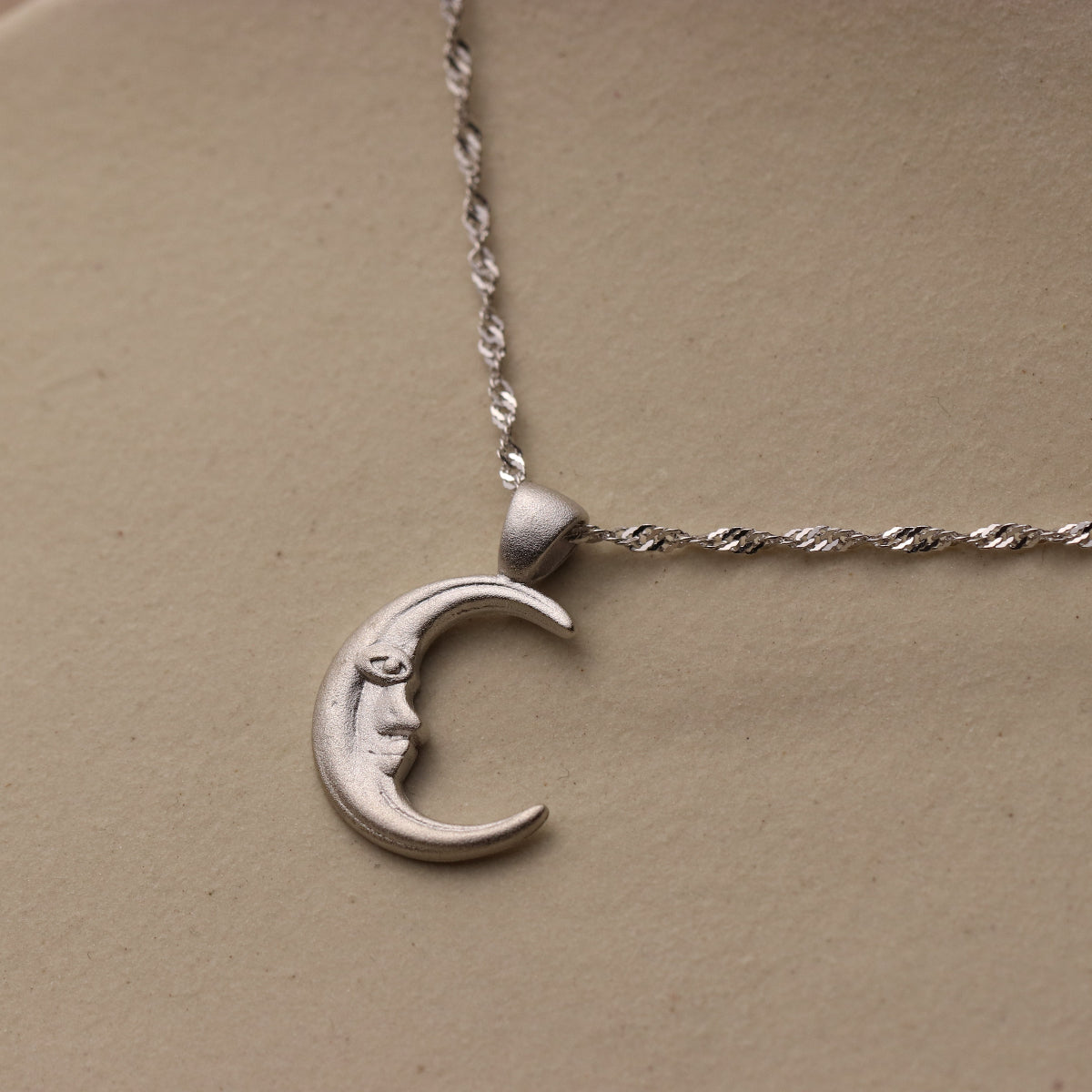 Crescent Moon Man Necklace - La Lovely Vintage 
