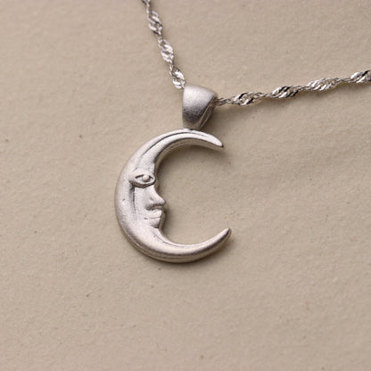 Crescent Moon Man Necklace - La Lovely Vintage 