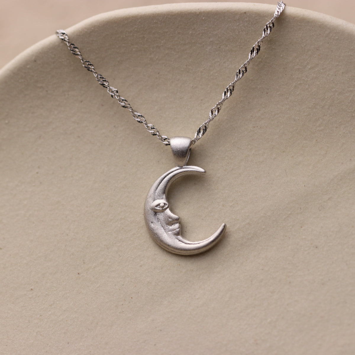 Crescent Moon Man Necklace - La Lovely Vintage 