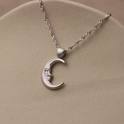 Crescent Moon Man Necklace - La Lovely Vintage 