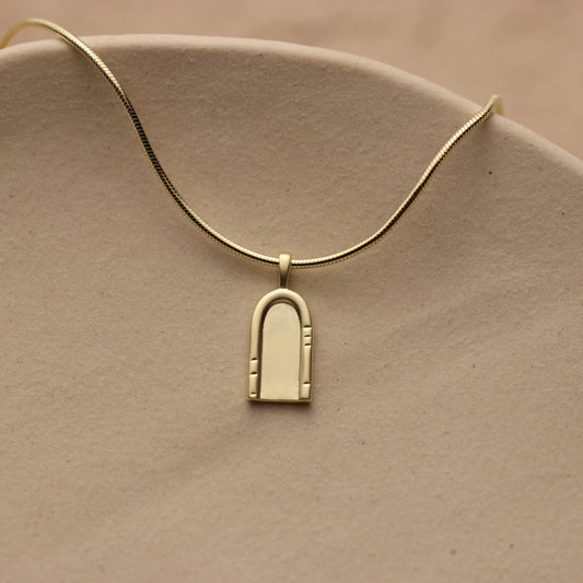 Portal Pathway Arch Necklace - La Lovely Vintage 