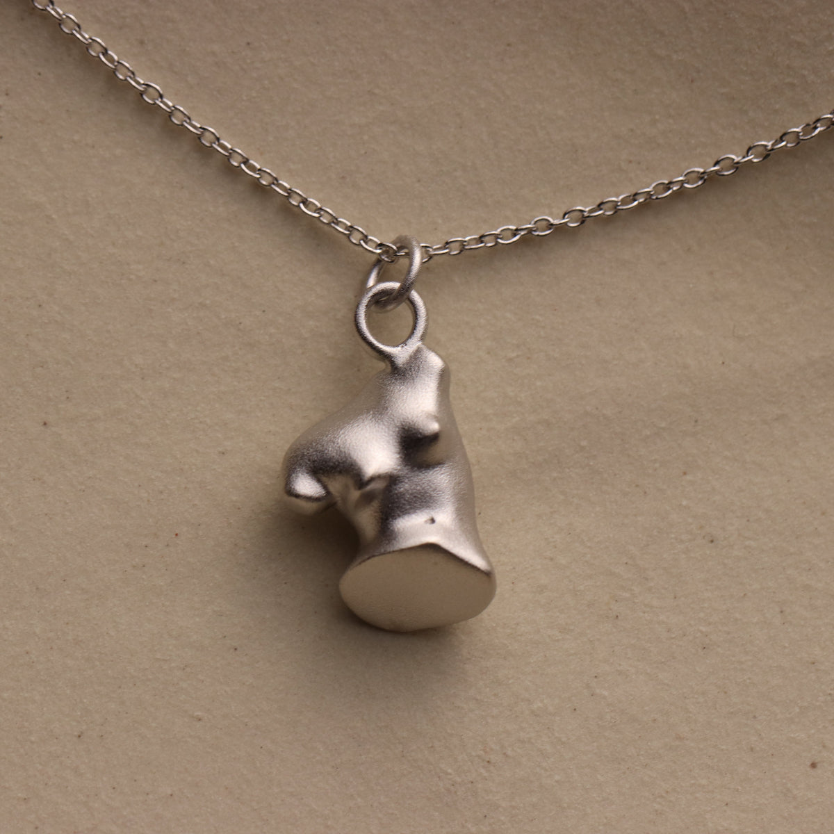 Abstract Body Form Pendant Necklace - La Lovely Vintage 
