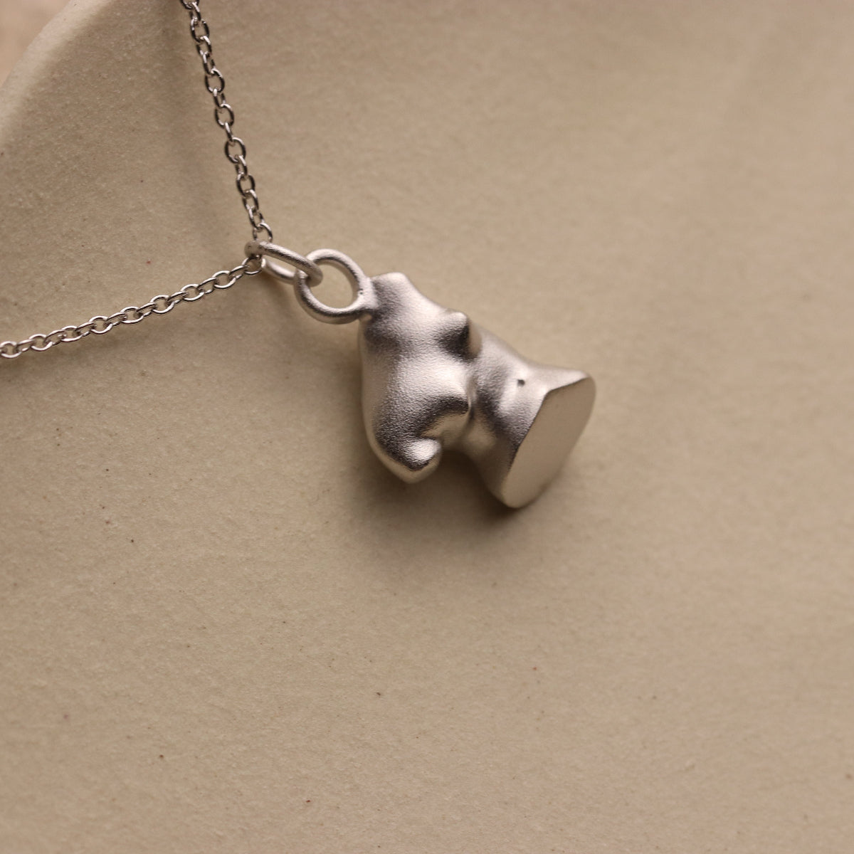 Abstract Body Form Pendant Necklace - La Lovely Vintage 