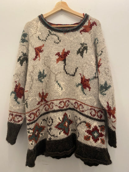 90s Icelandic wool floral sweater - La Lovely Vintage 