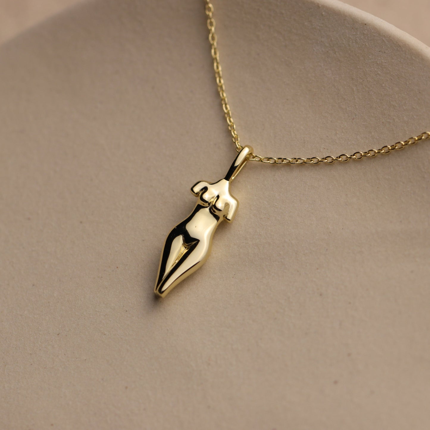 Body Form Divine Feminine Pendant Necklace By La Lovely - La Lovely Vintage 
