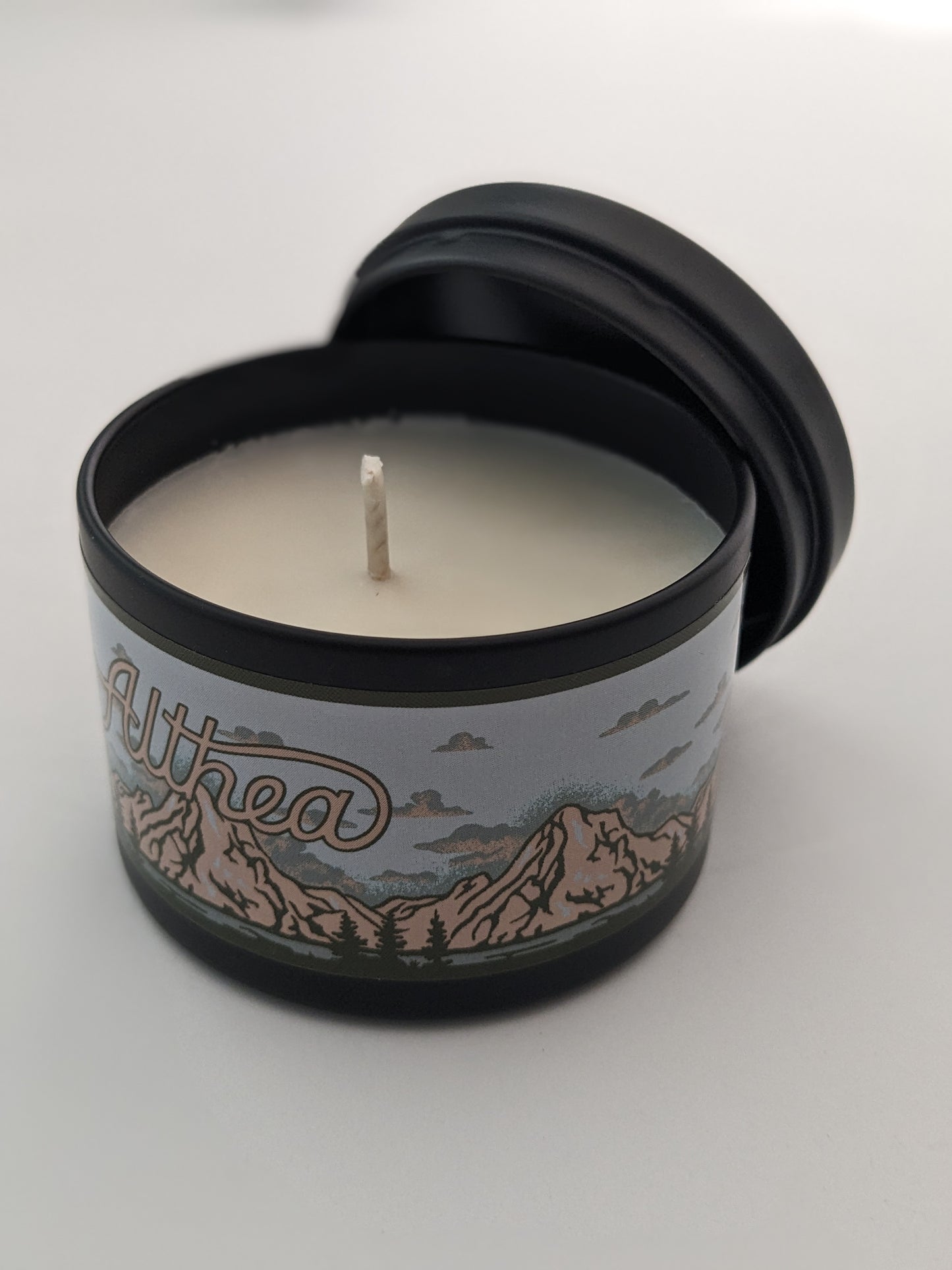 N.E.W. - 4 oz Travel Candle - La Lovely Vintage 