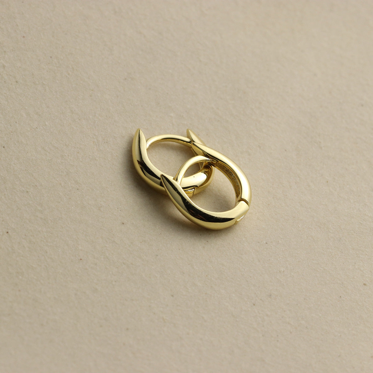 Teardrop Huggie Hoops - La Lovely Vintage 