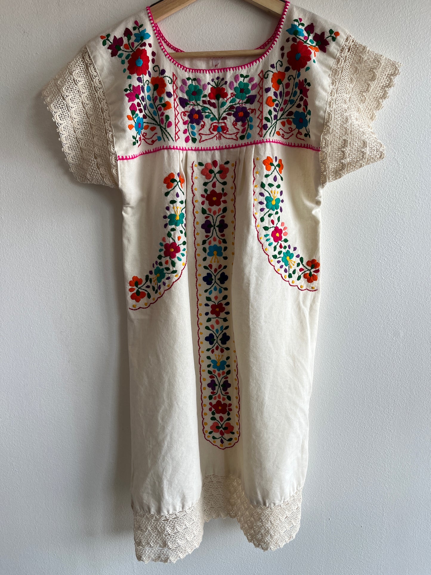 Vintage 1970’s Oaxacan Embroidered Kaftan Dress - La Lovely Vintage 