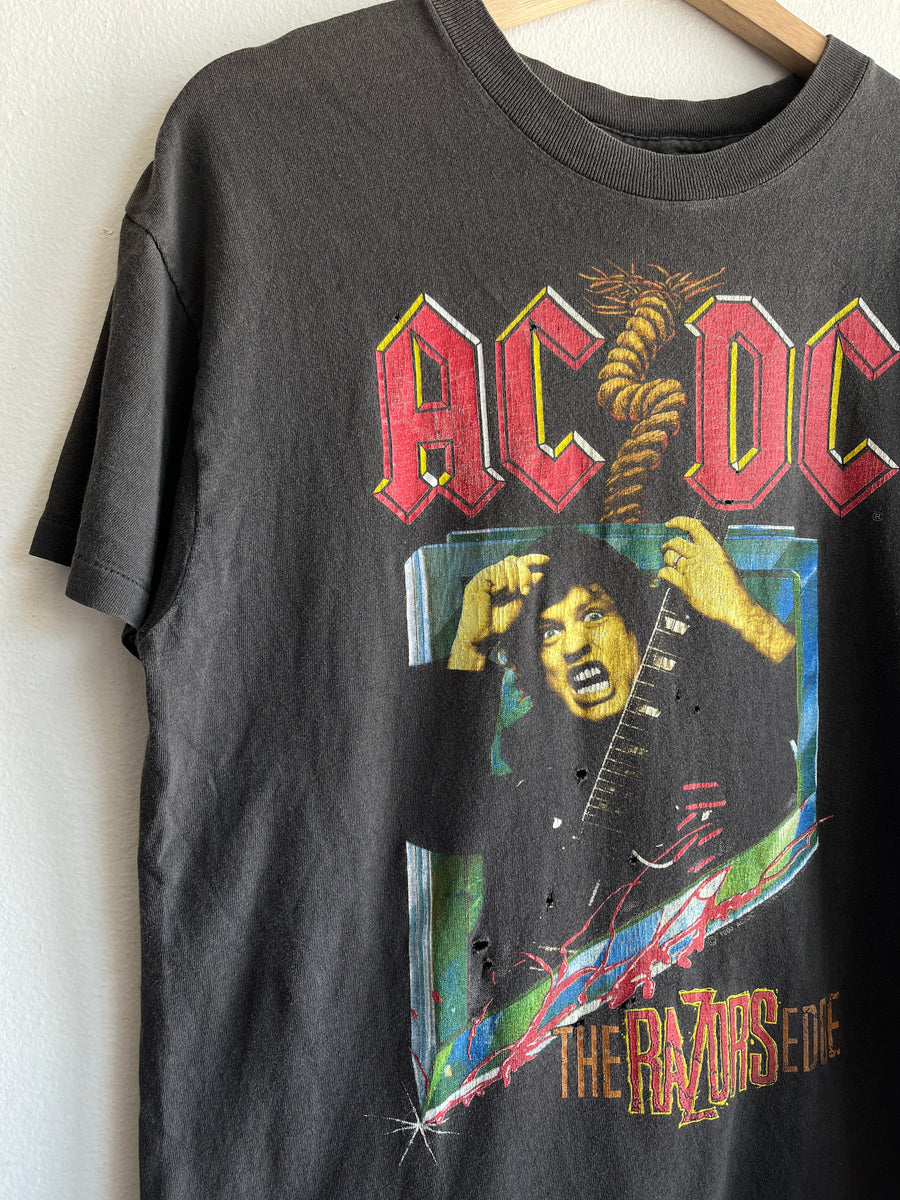 Vintage 1990 AC/DC “Razor’s Edge” Tour T-Shirt – La Lovely Vintage