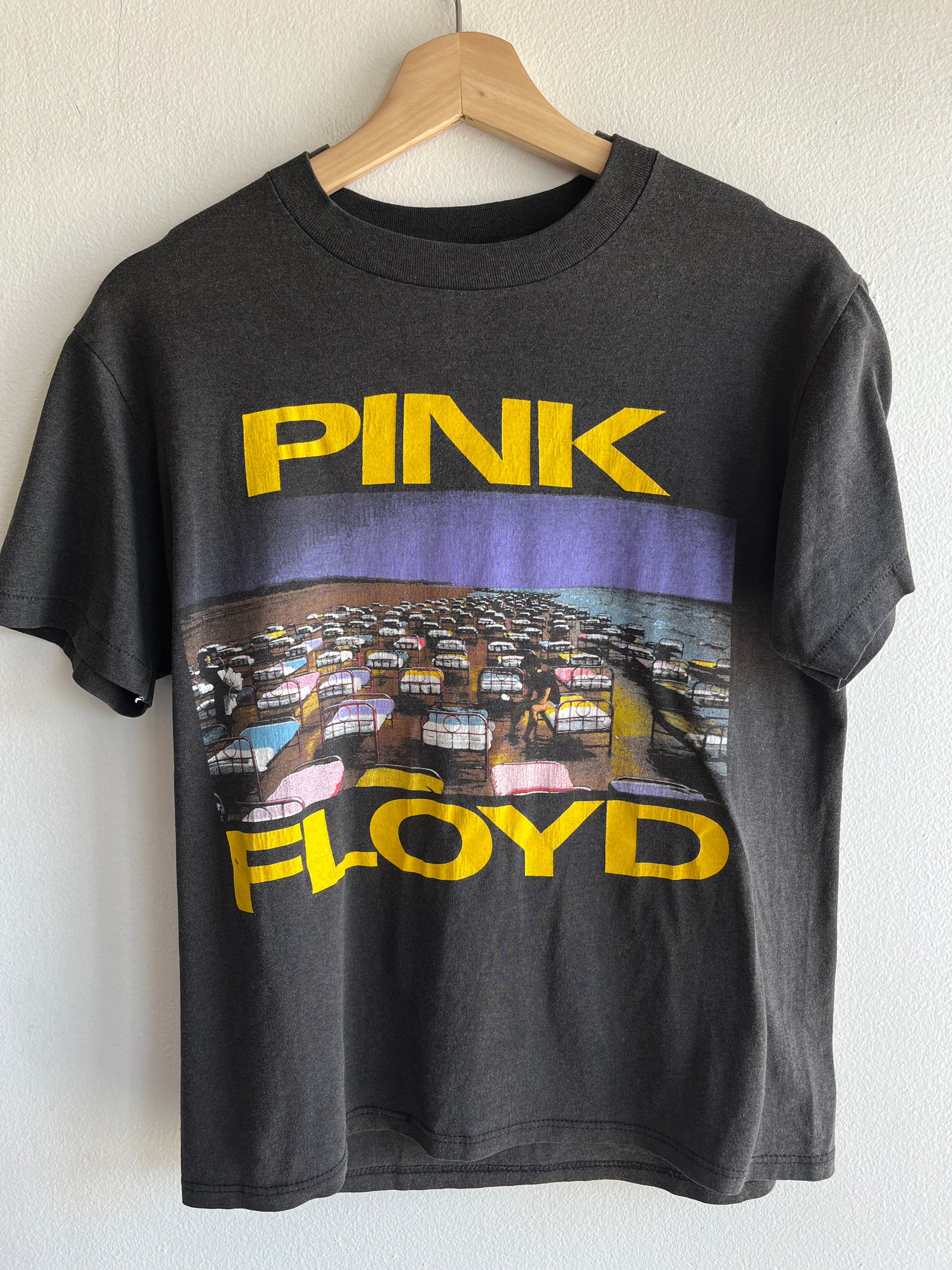 Vintage 1987 Pink Floyd Tour T-Shirt - La Lovely Vintage 
