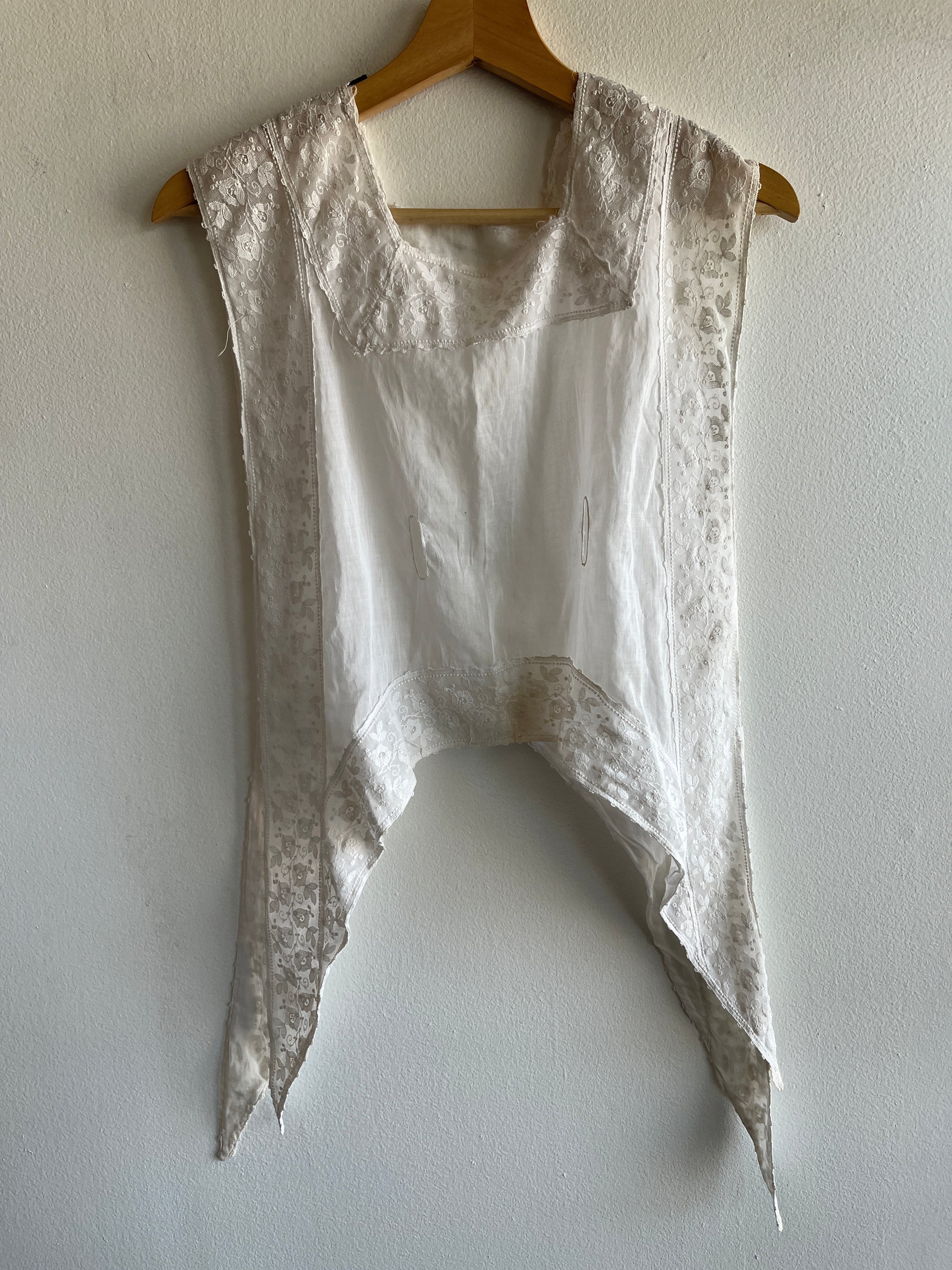 Vintage Edwardian Sleeveless White Blouse - La Lovely Vintage 