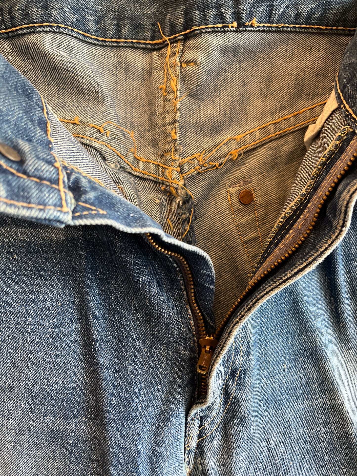 Vintage 1950's Levi's "Big E" Hidden Rivets Redlines Selvedge Denim Jeans - La Lovely Vintage 