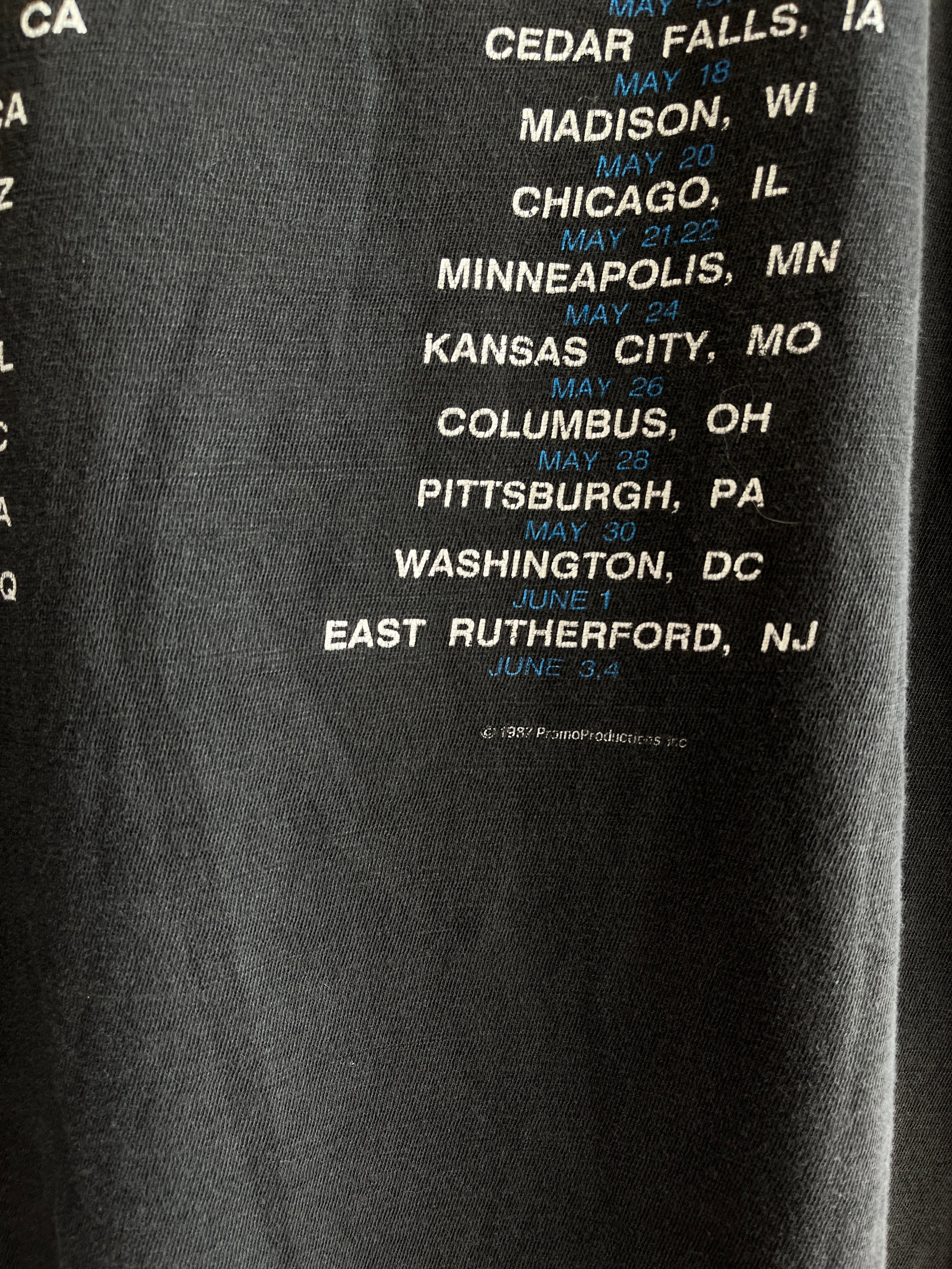 Vintage 1987 Pink Floyd Tour T-Shirt - La Lovely Vintage 