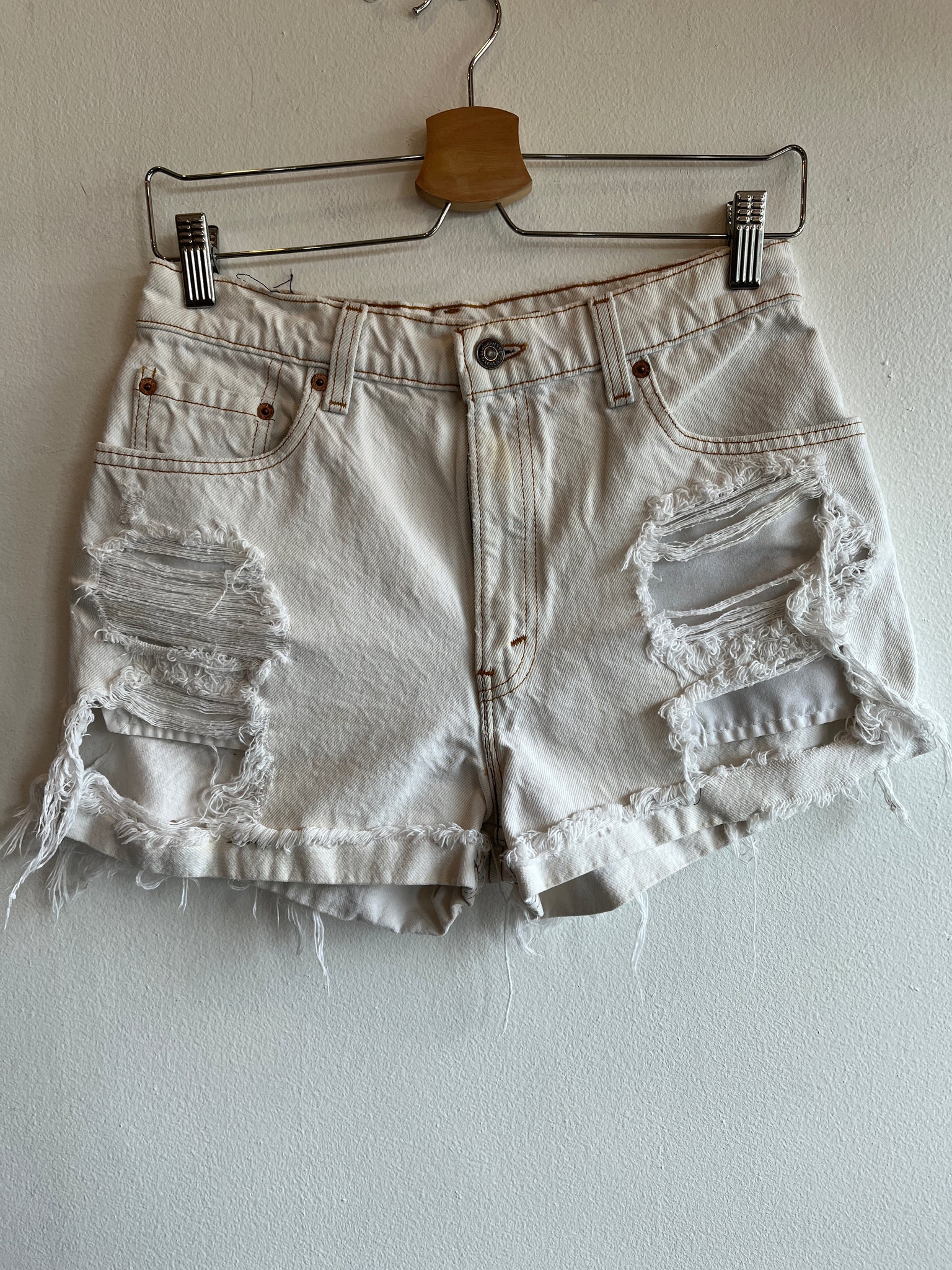 Vintage Y2K Levi’s 501 White Denim Shorts
