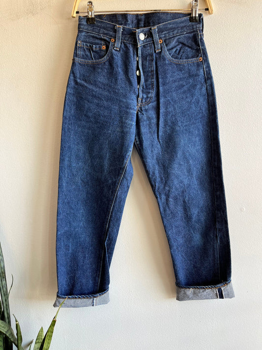 Vintage 1980’s levi’s 501 selvedge denim jeans - La Lovely Vintage 