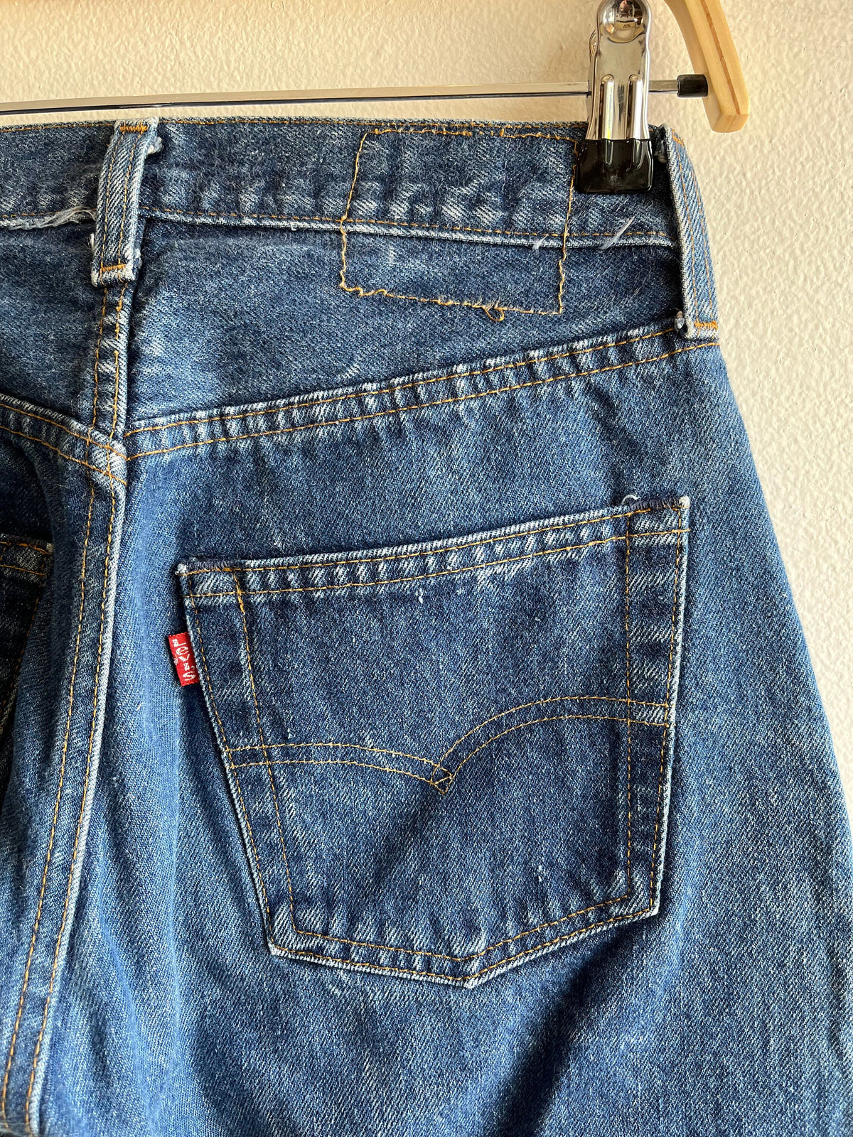 Vintage 1980’s levi’s 501 selvedge denim jeans - La Lovely Vintage 