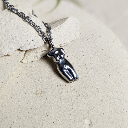 Body Form Divine Feminine Pendant Necklace By La Lovely - La Lovely Vintage 
