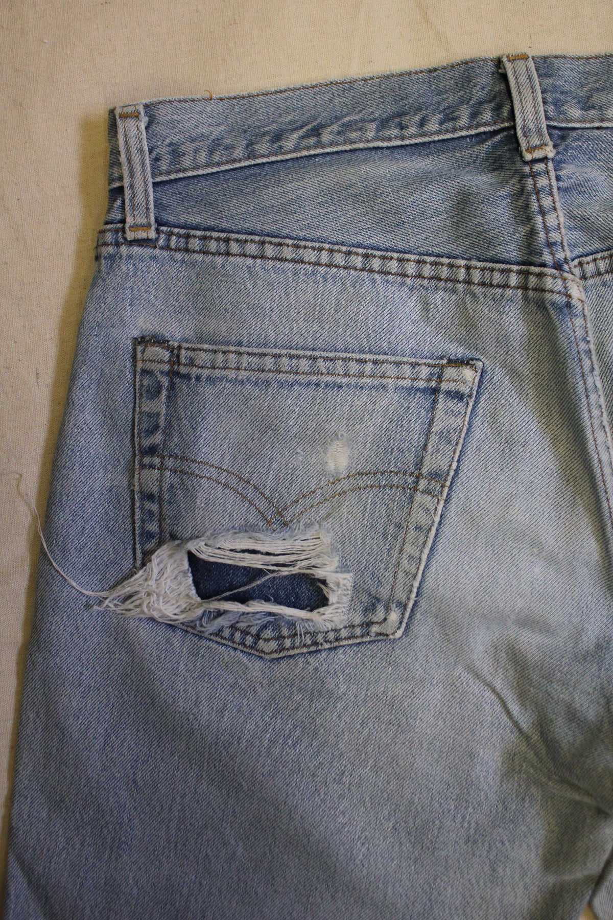 Vintage 1980's Levis 501 Selvedge Denim Jeans - La Lovely Vintage 