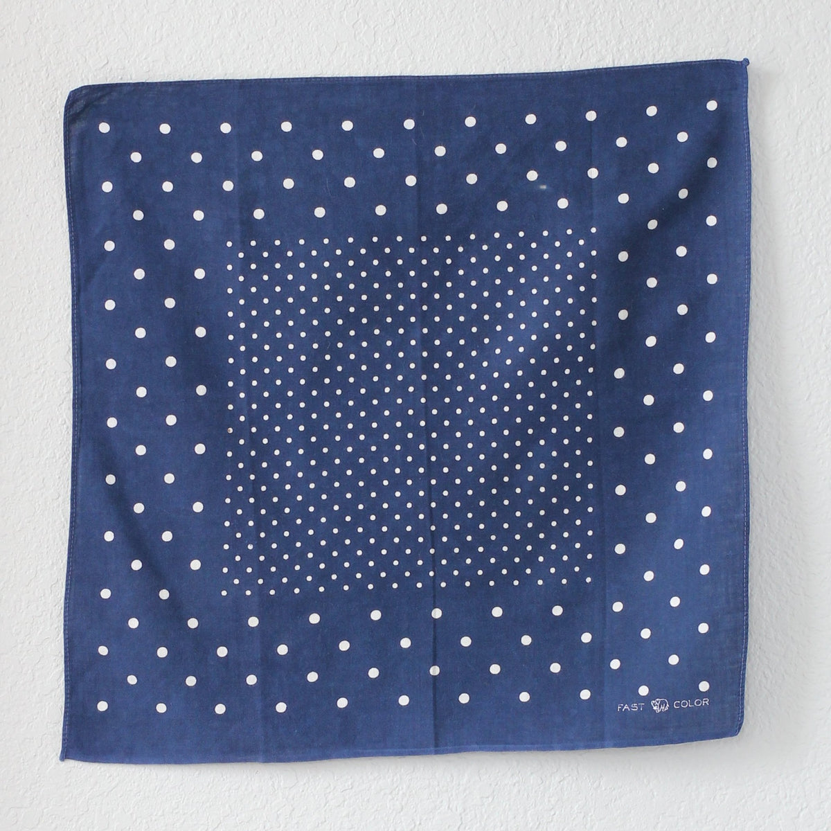 Vintage 40's/50's Single Selvedge Elephant Brand Trunk Down Dot Bandana - La Lovely Vintage 