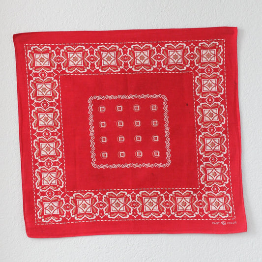 Vintage 40's Single Selvedge Elephant Brand Trunk Down Red & Gold Bandana - La Lovely Vintage 