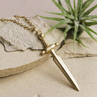 Adjustable Dagger Sword Necklace - La Lovely Vintage 