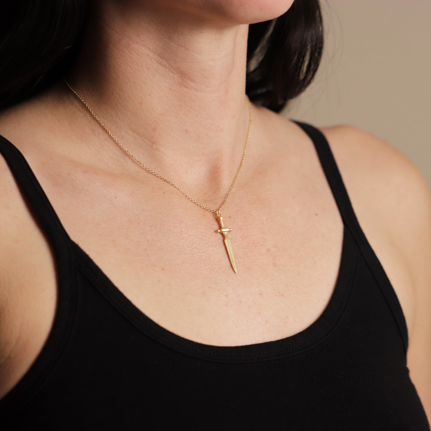 Adjustable Dagger Sword Necklace - La Lovely Vintage 