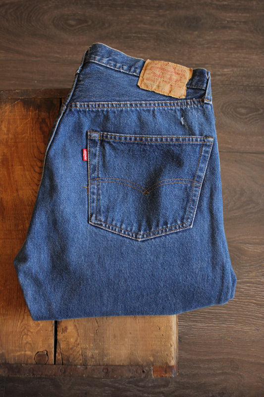 Vintage 1980's Levis 501 Selvedge Denim Jeans - La Lovely Vintage 