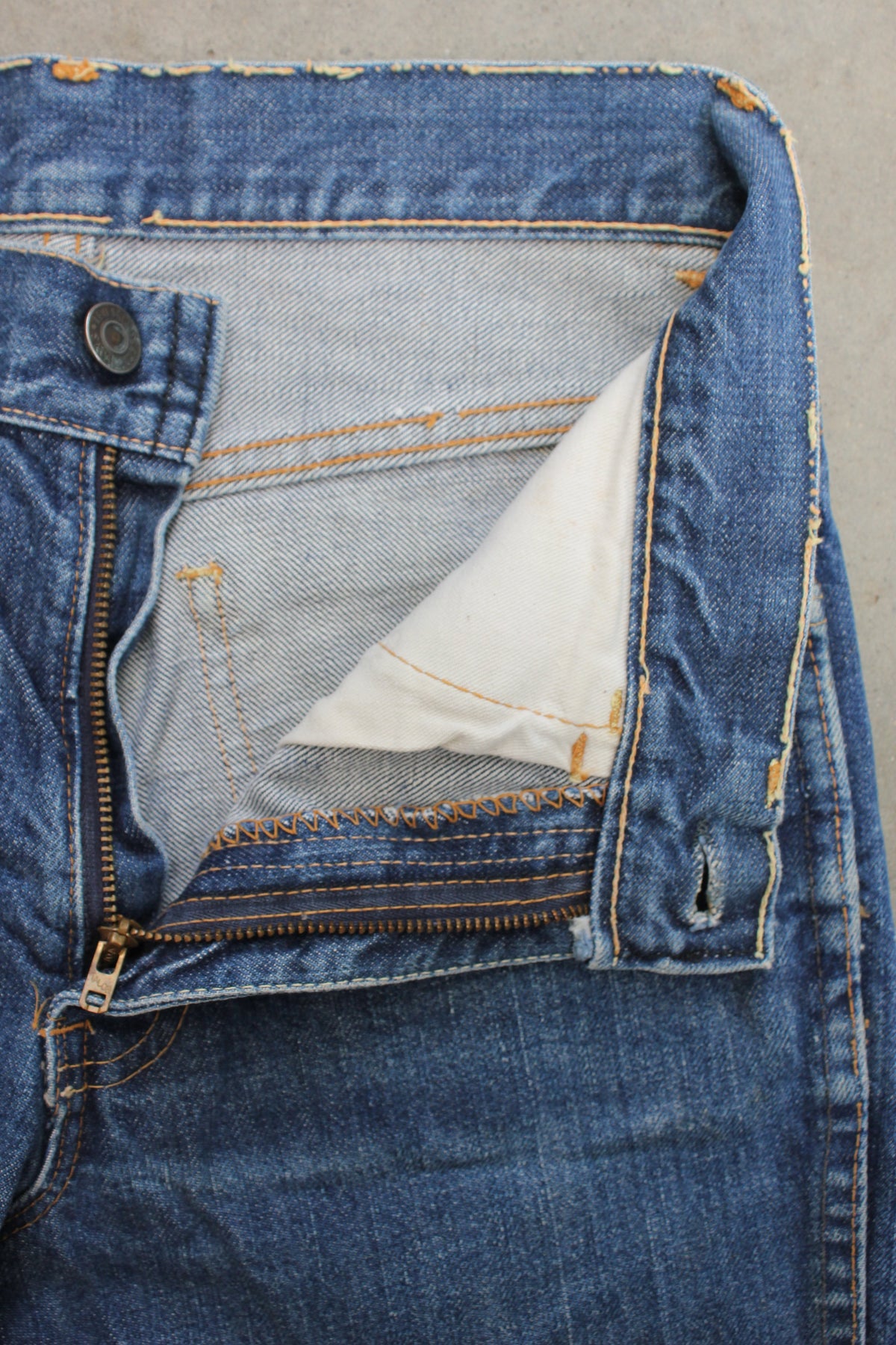 Vintage 60s/70s Levi's 646 “Big E” Denim Jeans - La Lovely Vintage 