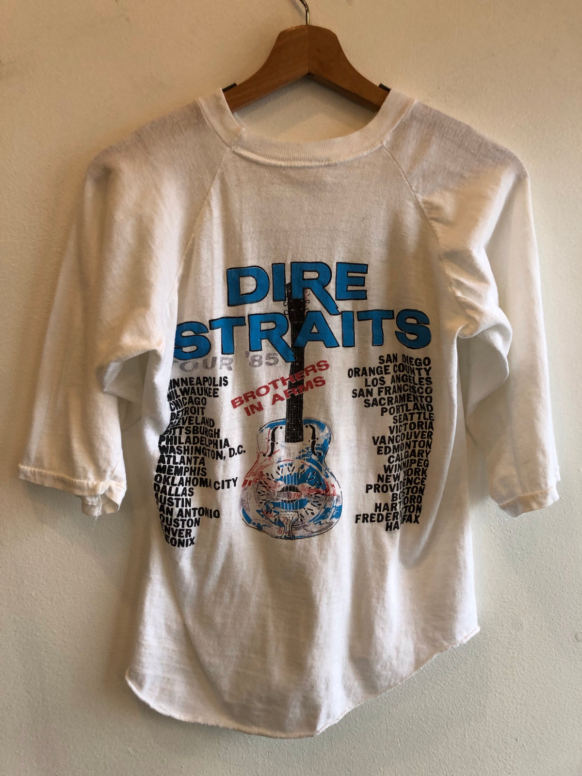 Vintage Dire Straights “Brothers In Arms” 1985 Tour T-Shirt - La Lovely Vintage 