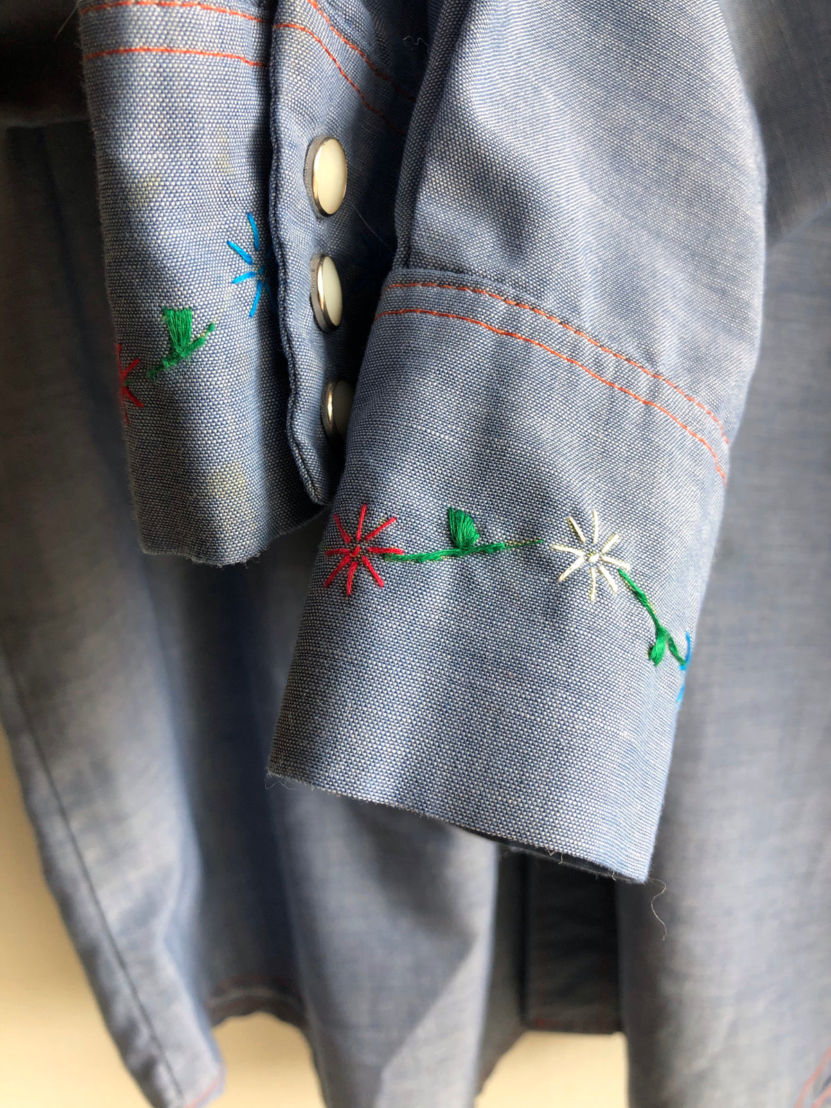 Vintage 1970’s Big Mac Embroidered Chambray Button-Up Shirt - La Lovely Vintage 