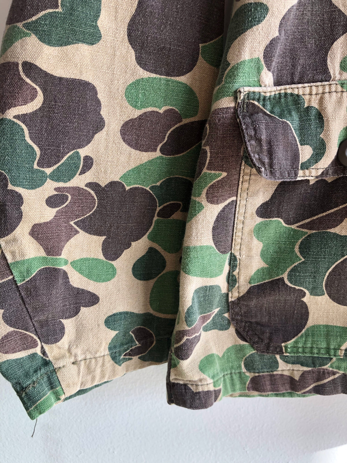 Vintage 1970’s Duck Camo Cotton Hunting/Chore Jacket - La Lovely Vintage 