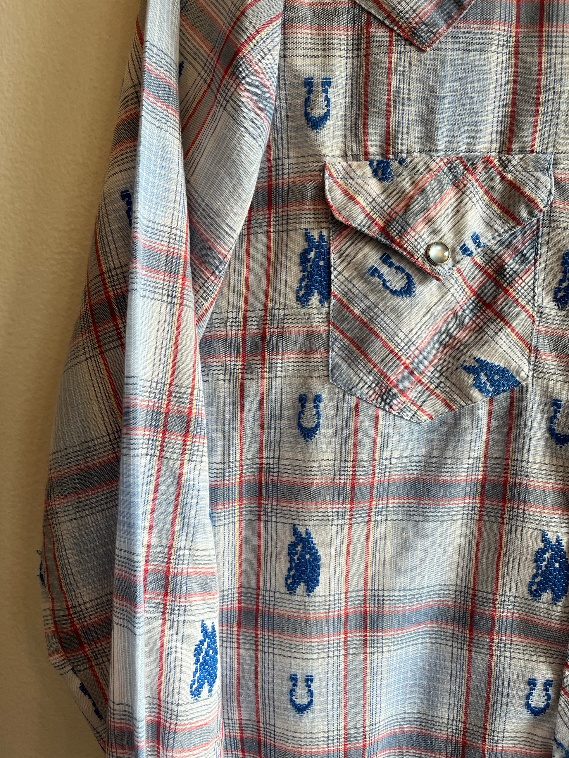 Vintage 1970’s Millie Western Horse Themed Pearl Snap Shirt - La Lovely Vintage 