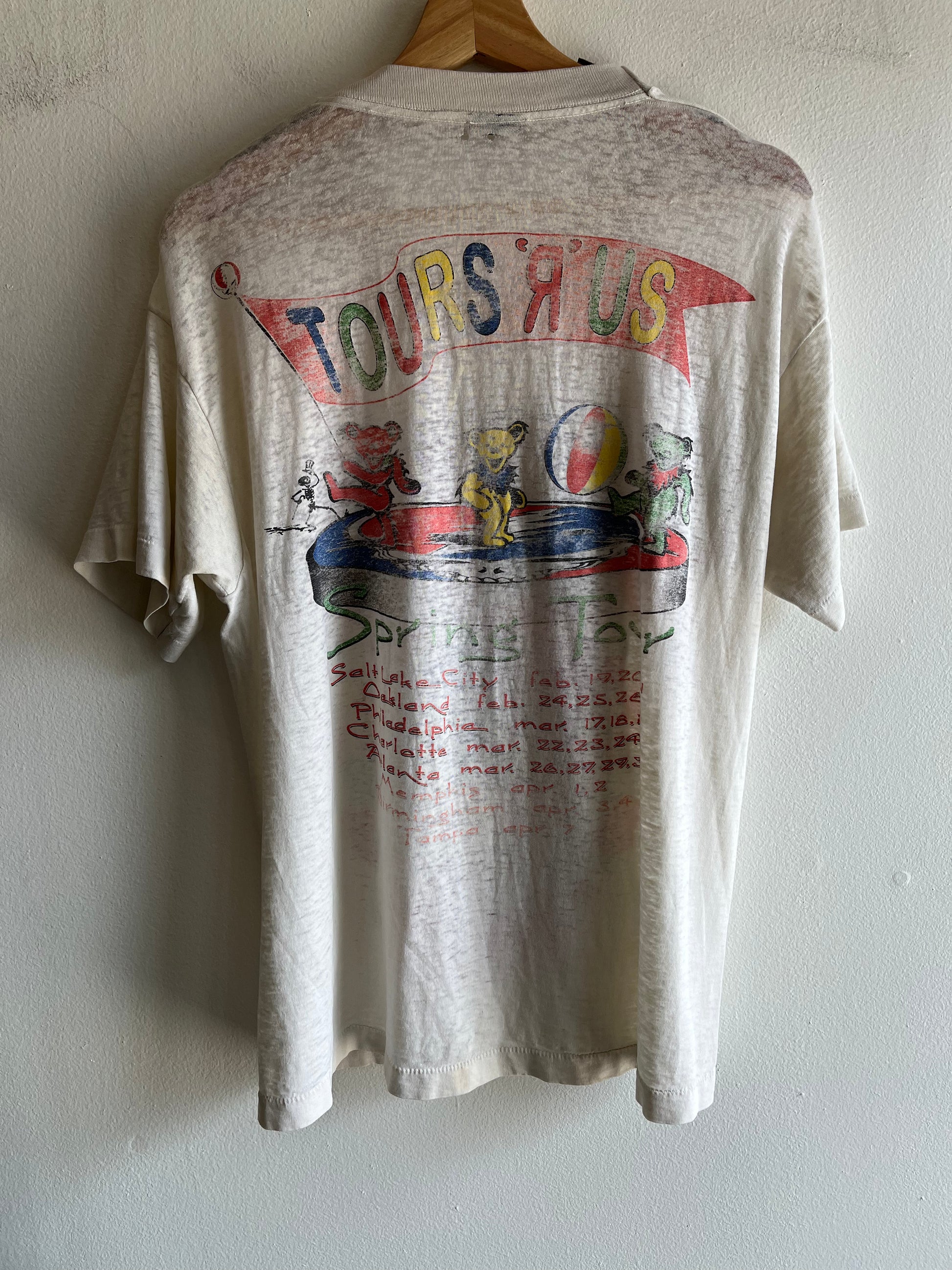 Authentic Vintage 1995 Grateful Dead “Tours ‘R’ Us” Shirt - La Lovely Vintage 