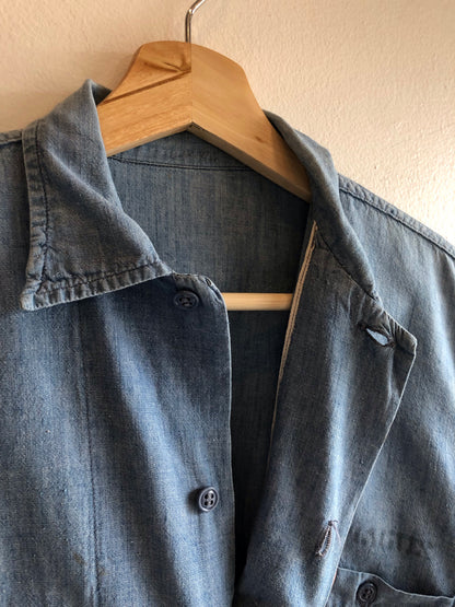 Vintage 1940’s WWII Era Selvedge Chambray Button Up Shirt - La Lovely Vintage 