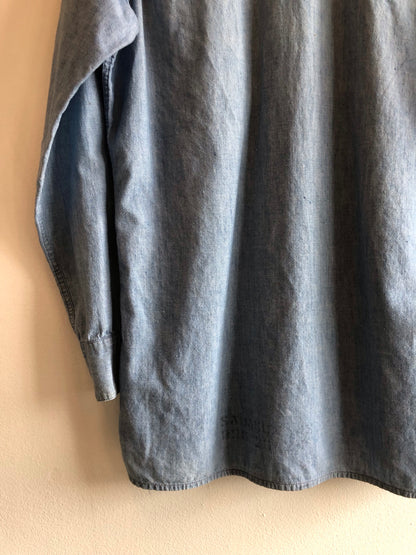 Vintage 1940’s WWII Era Selvedge Chambray Button Up Shirt - La Lovely Vintage 