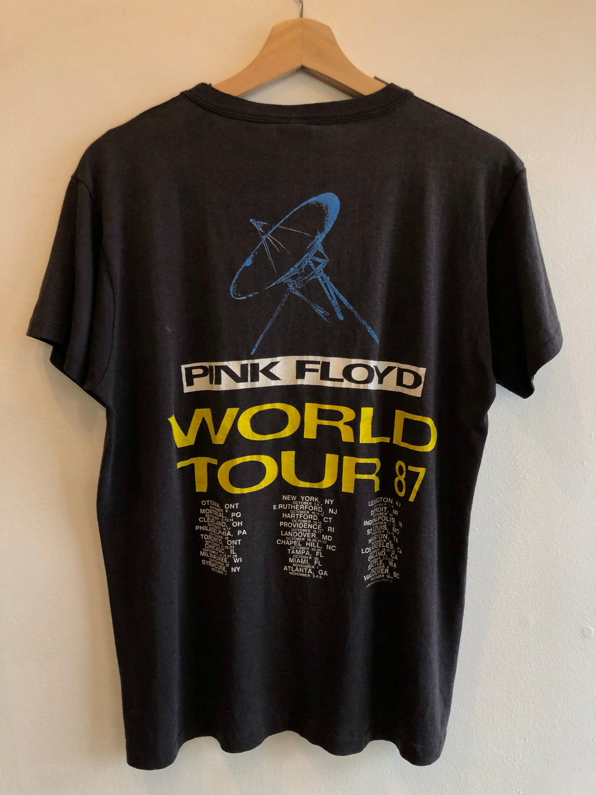 Vintage Pink Floyd 1987 World Tour T-Shirt