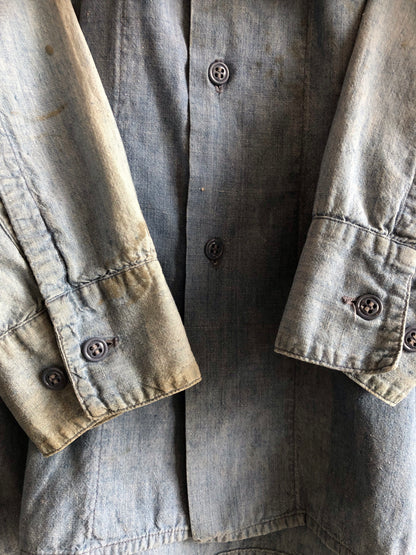 Vintage 1940’s WWII Era Selvedge Chambray Button Up Shirt - La Lovely Vintage 
