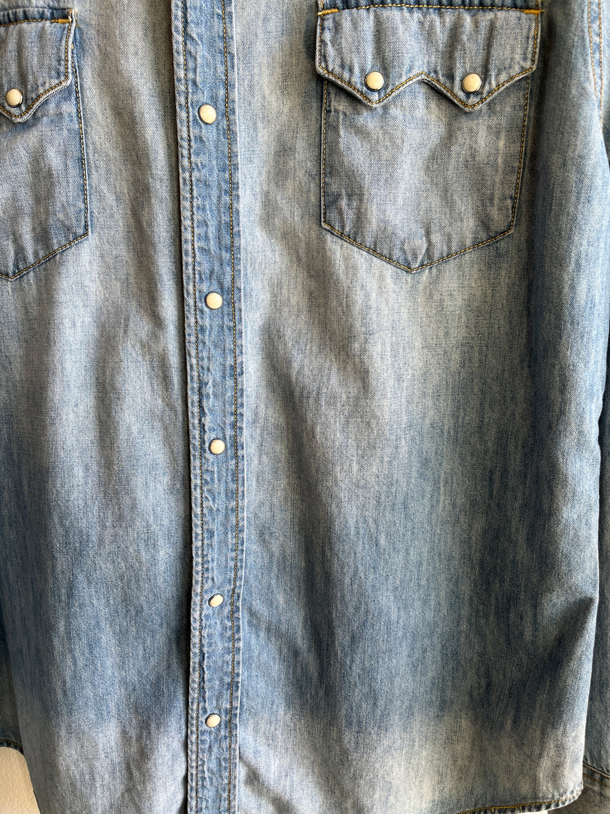 Vintage 1970’s Denim Western Pearl Snap Shirt - La Lovely Vintage 