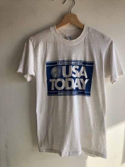 Vintage 1970’s USA Today Newspaper T-Shirt - La Lovely Vintage 