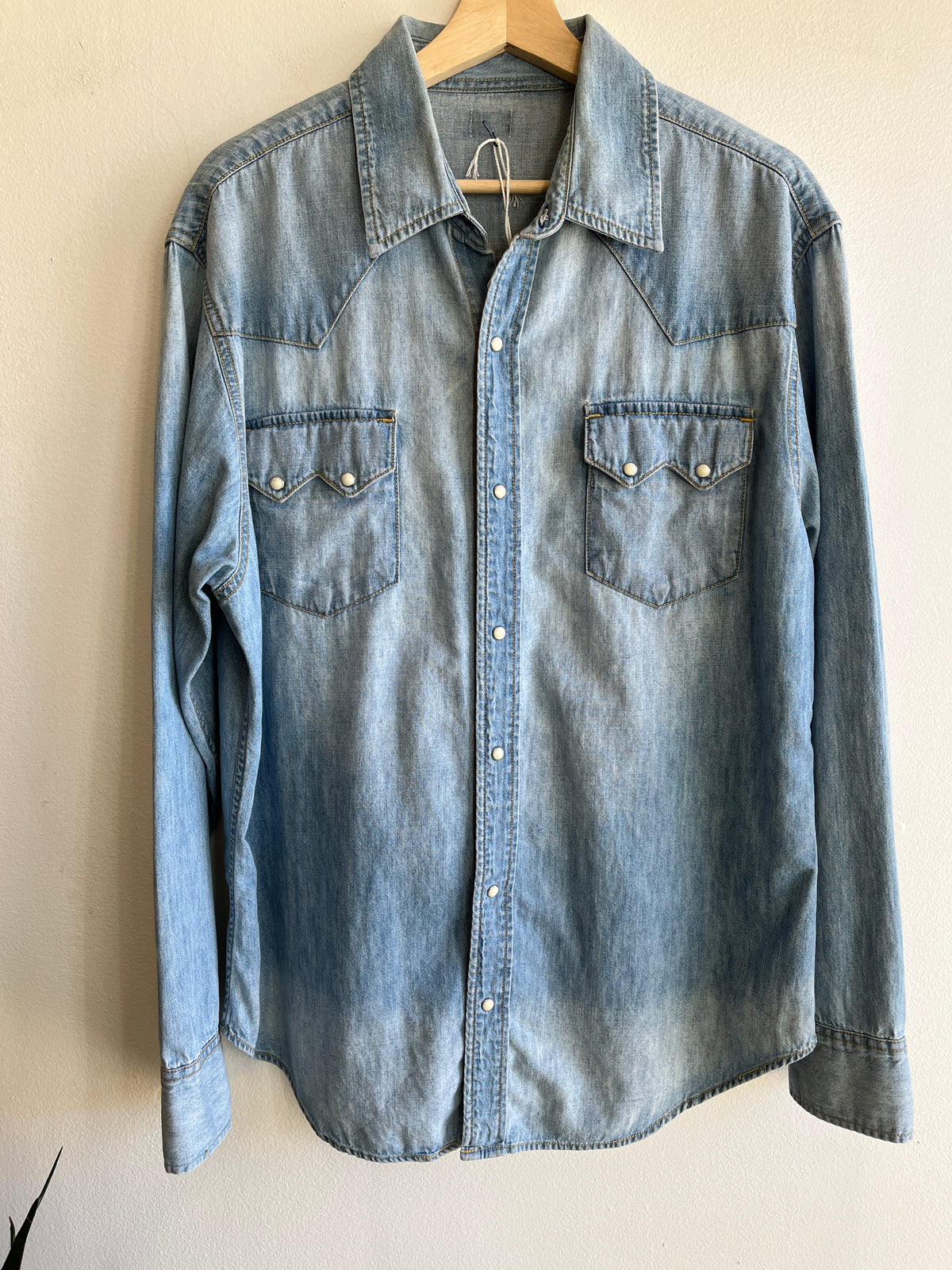 Vintage 1970’s Denim Western Pearl Snap Shirt - La Lovely Vintage 