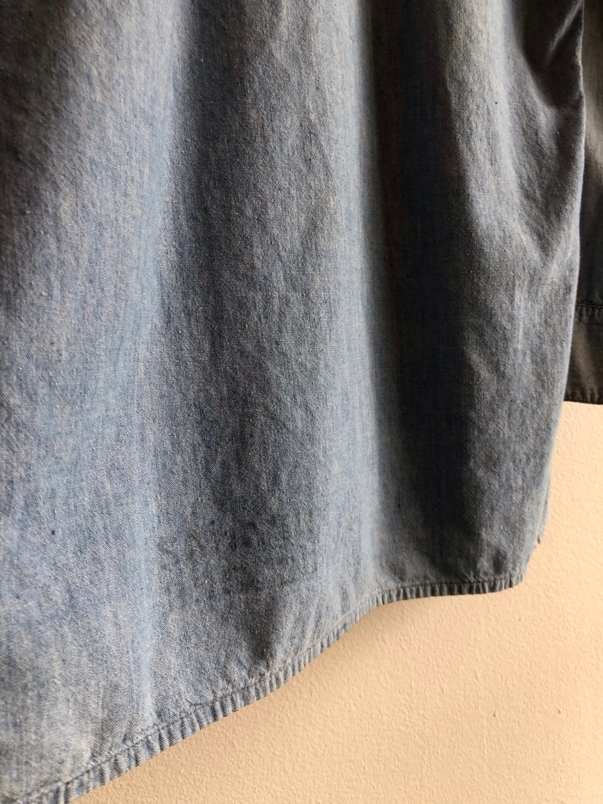 Vintage 1940’s WWII Era Selvedge Chambray Button Up Shirt - La Lovely Vintage 