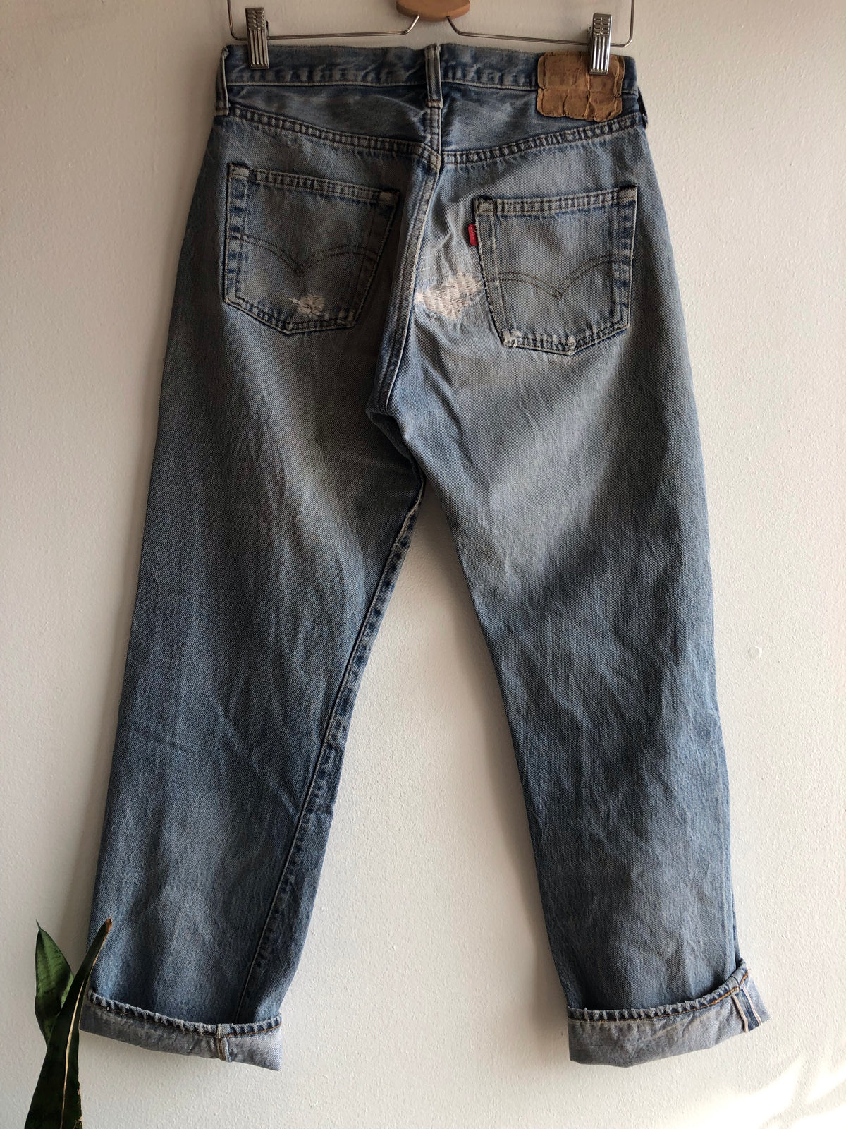 Vintage Levi’s 501 1980’s Selvedge Denim Jeans - La Lovely Vintage 