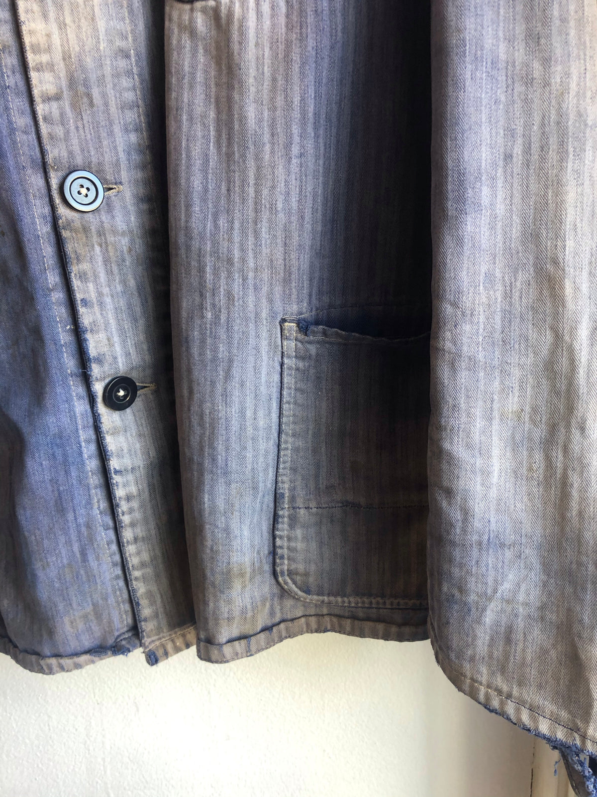 Vintage 1960’s Sun-Faded French Chore Coat - La Lovely Vintage 