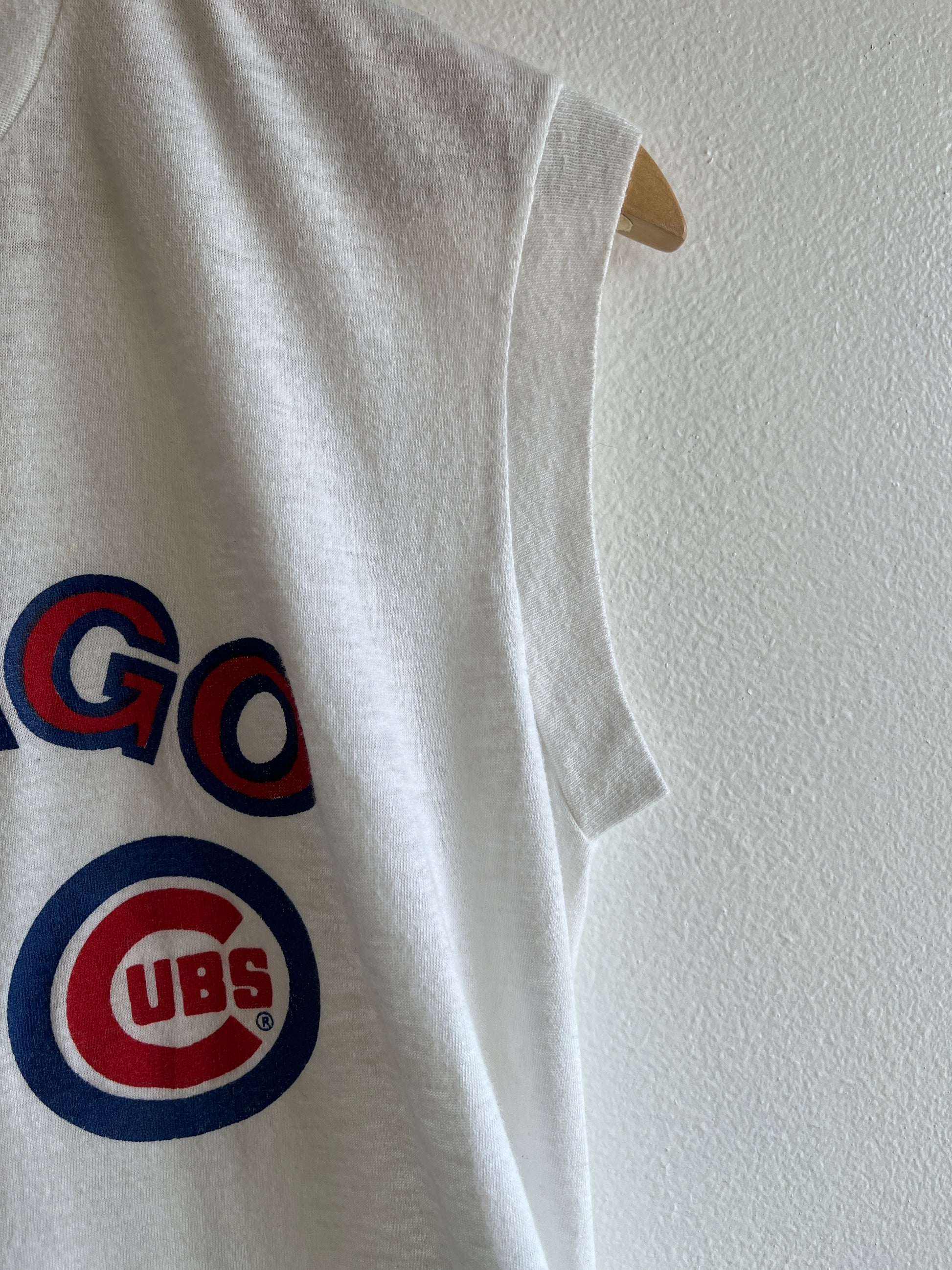 Vintage 1980’s Chicago Cubs Sleeveless T-Shirt - La Lovely Vintage 