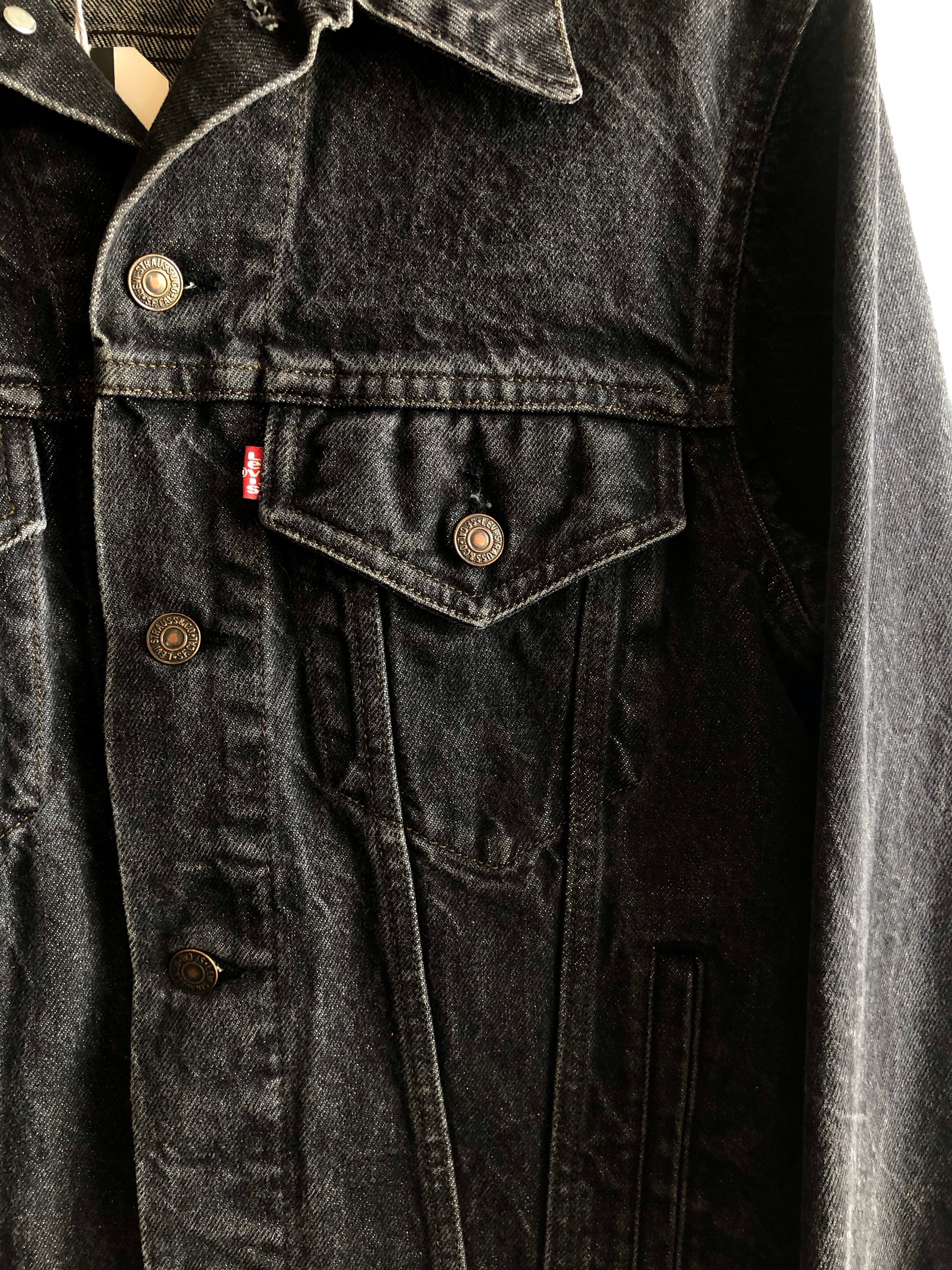 Levi’s AUTHORIZED VINTAGE TRUCKER JACKET Levi's® Authorized Vintage X New Balance® Trucker Jacket - Grey