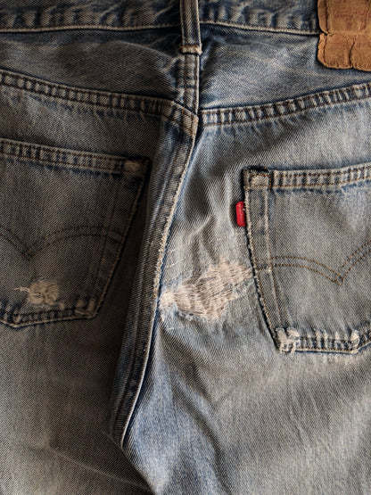 Vintage Levi’s 501 1980’s Selvedge Denim Jeans - La Lovely Vintage 