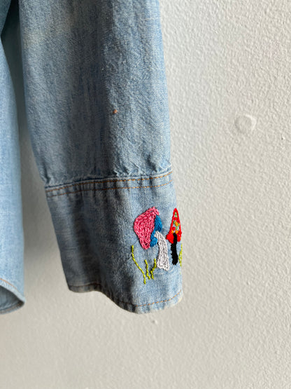 Vintage 1970’s Levi’s Embroidered Chambray shirt