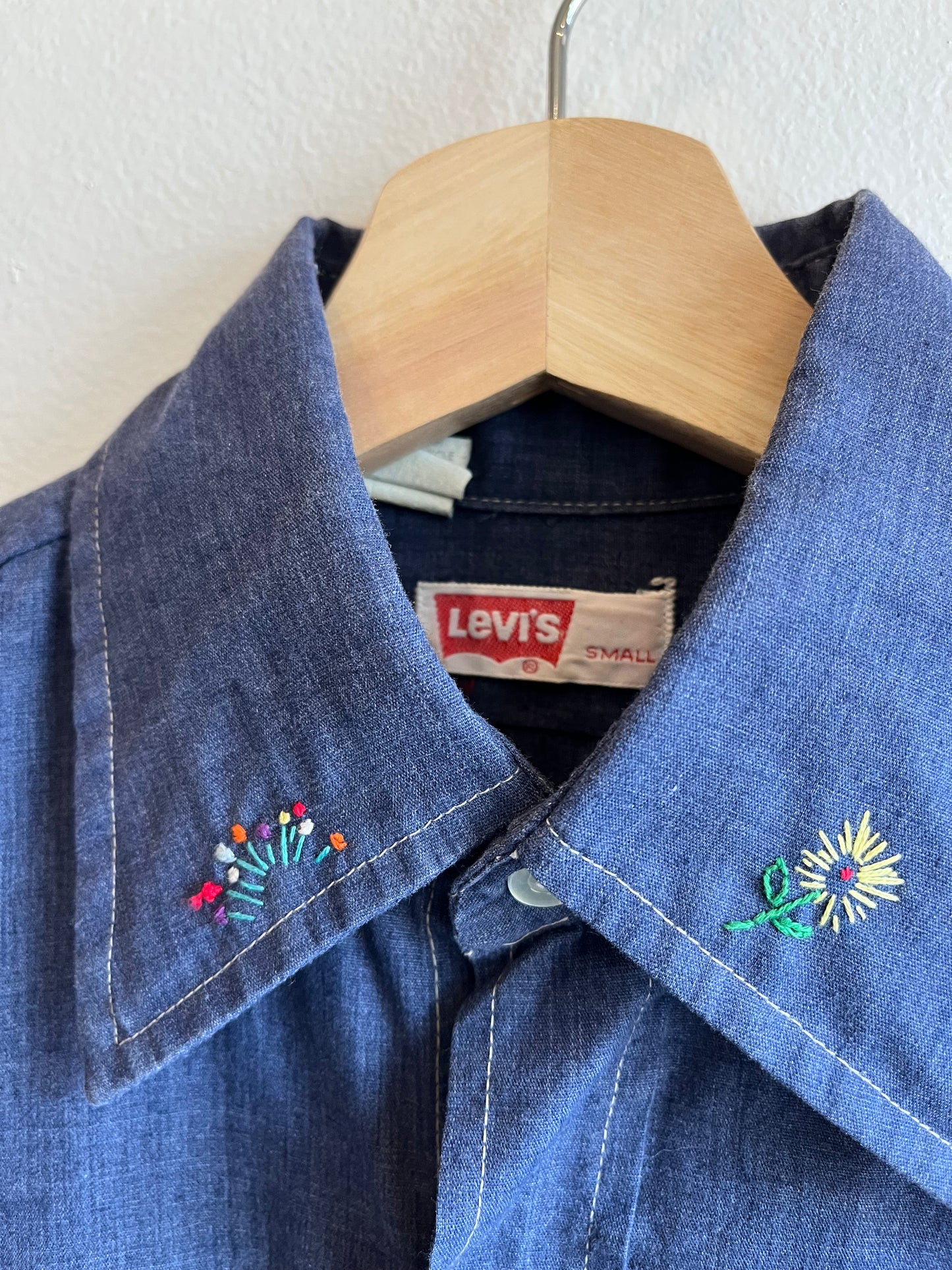 Vintage 1970’s Levi’s Embroidered Chambray shirt