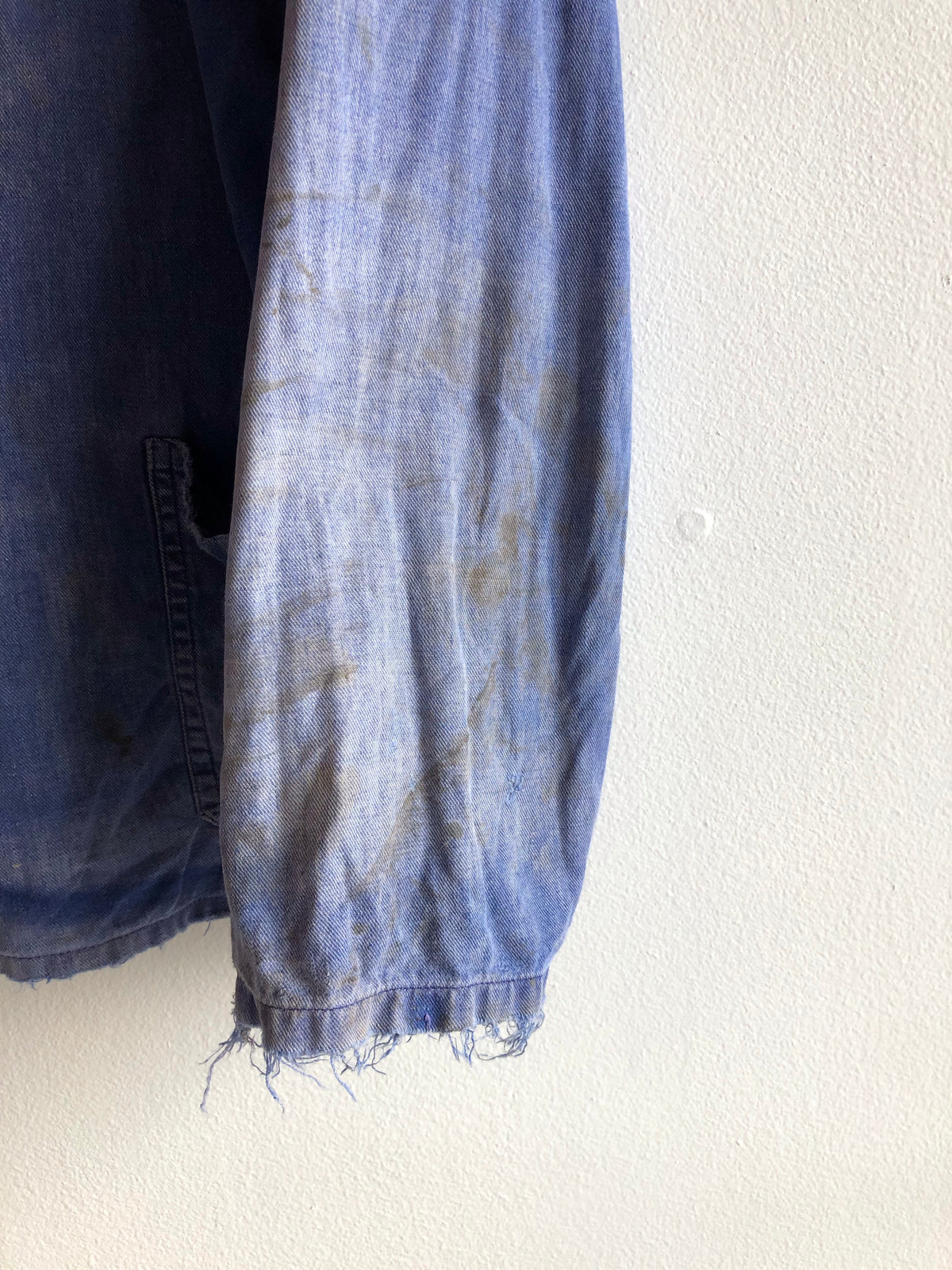 Vintage 1960’s Sun-Faded French Chore Coat - La Lovely Vintage 