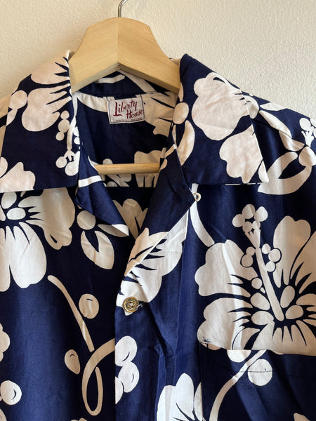 Vintage 1940/1950’s Liberty House Hawaiian Loop Collar Shirt